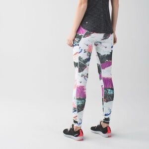 Lululemon Speed Tight III in Pigment Wave Multi Black Regal Plum